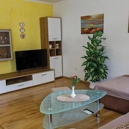 Tina Apartament Makarska